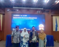 Dr. Berita Mambarasi Nehe, M.Pd. berhasil meraih Jabatan Akademik Lektor Kepala di LLDikti IV Bandung
