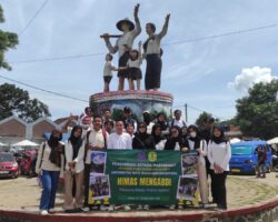 Himas Pendidikan Sejarah USBR mengabdi di Wisata Budaya Baduy