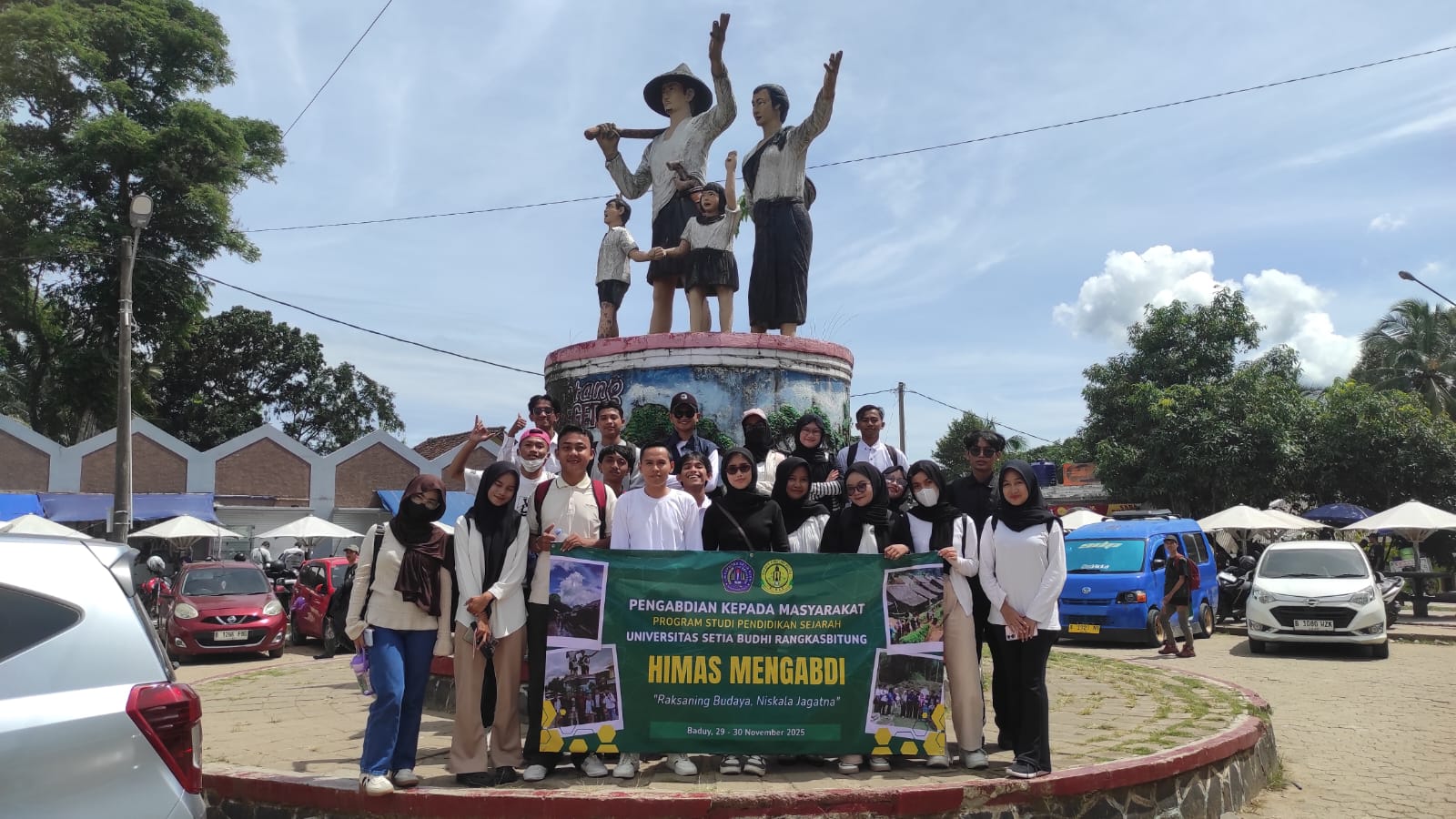 You are currently viewing Himas Pendidikan Sejarah USBR mengabdi di Wisata Budaya Baduy