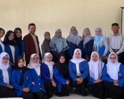 Pembukaan Seminar Proposal PGPAUD dan PBSI USBR, Dekan FKIP Tekankan Kualitas Penelitian Mahasiswa